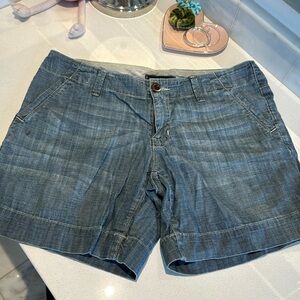 GAP shorts